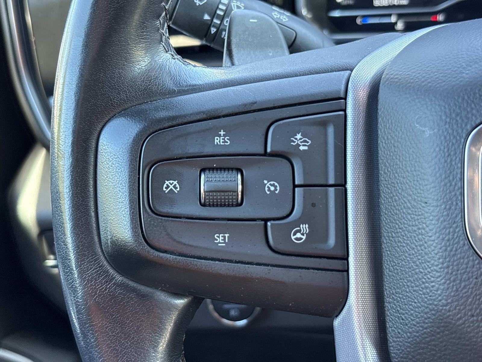 Used 2023 GMC Sierra 1500 SLT AWD/4WD image 18