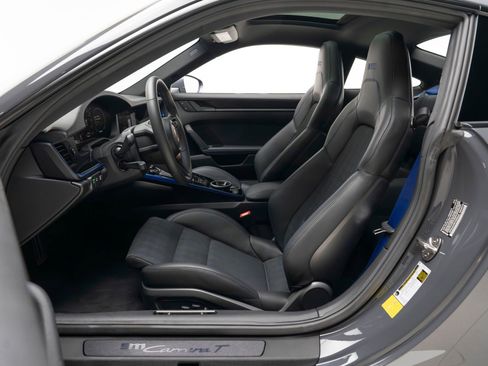 Used 2026 Porsche 911 Carrera T RWD image 13