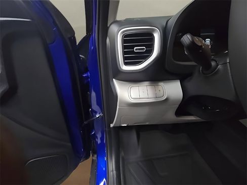 New 2026 Hyundai Venue SEL image 11