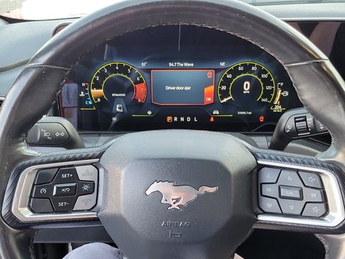 Used 2024 Ford Mustang Premium image 8