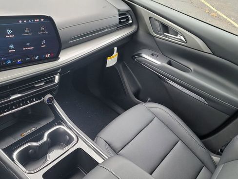 New 2026 Chevrolet Traverse LT w/ Driver Confidence Package image 23