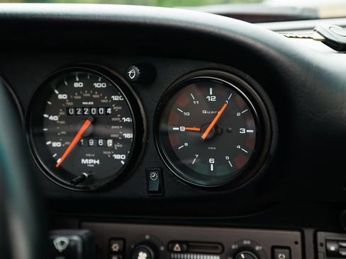 Used 1995 Porsche 911 Carrera RWD image 90