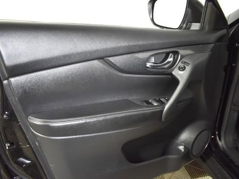 Used 2016 Nissan Rogue SL AWD/4WD image 7