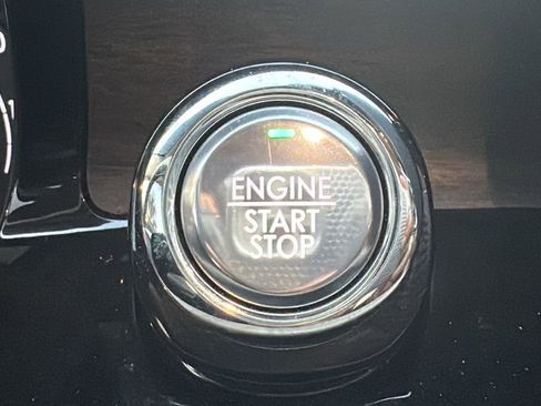 Used 2020 Lincoln Corsair Reserve w/ Equipment Group 201A image 21