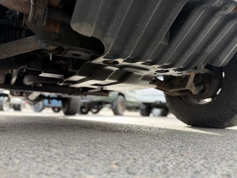 Used 2001 GMC Sierra 2500 SLE w/ Off-Road Skid Plate Pkg image 55