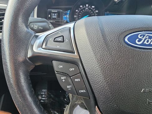 Used 2023 Ford Edge SEL AWD/4WD image 22