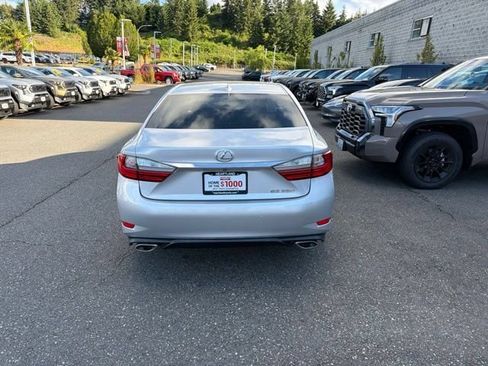 Used 2016 Lexus ES 350 w/ Luxury Package w/Wood Trim FWD image 2