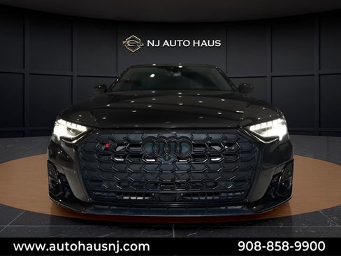 Used 2022 Audi S8 w/ S8 Executive Package AWD/4WD image 2