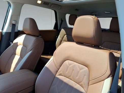 New 2026 Nissan Pathfinder Platinum w/ Cargo Package AWD/4WD image 16