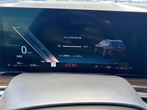 Used 2025 BMW X7 xDrive40i AWD/4WD image 16