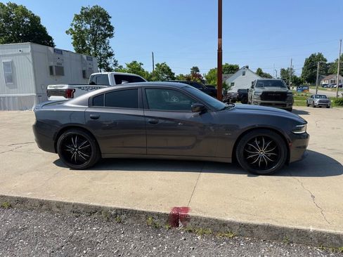 Used 2015 Dodge Charger R/T w/ Wheels & Tunes Group RWD image 5