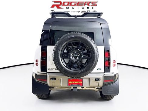 Used 2022 Land Rover Defender 90 X-Dynamic S AWD/4WD image 7