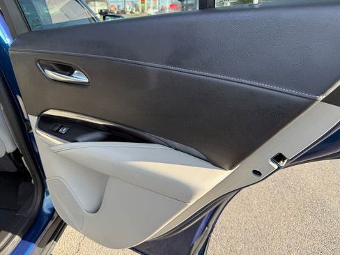 Used 2019 Cadillac XT4 Luxury w/ Cold Weather Package image 24