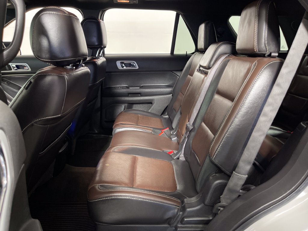 Used 2015 Ford Explorer Sport w/ Equipment Group 401A AWD/4WD image 13