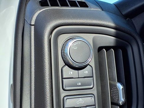 Used 2024 GMC Sierra 2500 Pro w/ Convenience Package image 29