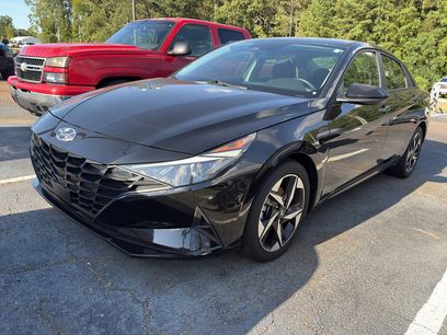 Used 2023 Hyundai Elantra SEL w/ Convenience Package