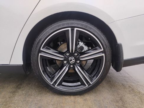 Certified 2025 Honda Accord Sport image 22