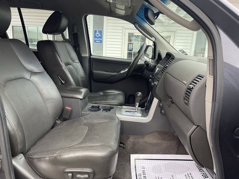 Used 2011 Nissan Pathfinder Silver image 10