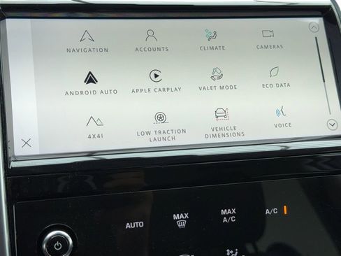 Used 2022 Land Rover Discovery Sport SE image 25