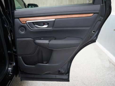 Used 2022 Honda CR-V Touring image 36