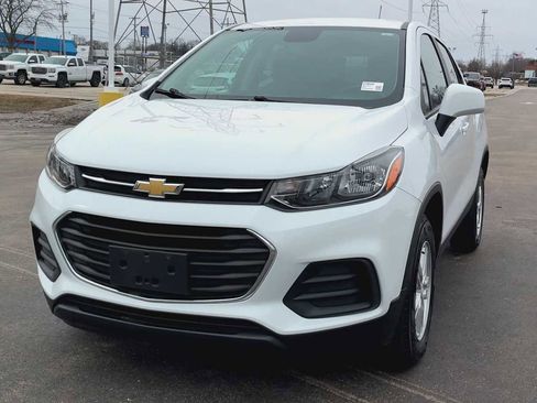 Certified 2020 Chevrolet Trax LS w/ Tint and Cruise Package image 7