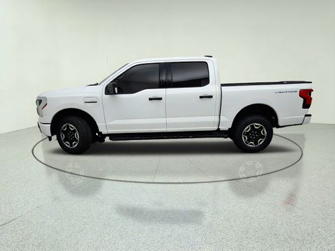 Used 2023 Ford F150 Lightning XLT AWD/4WD image 14