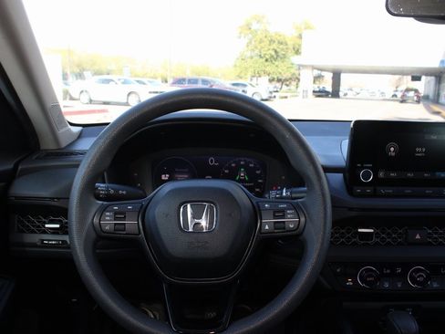 Used 2024 Honda Accord EX image 28