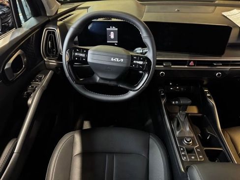 New 2026 Kia Sorento S w/ S Panoramic Sunroof Package FWD image 16