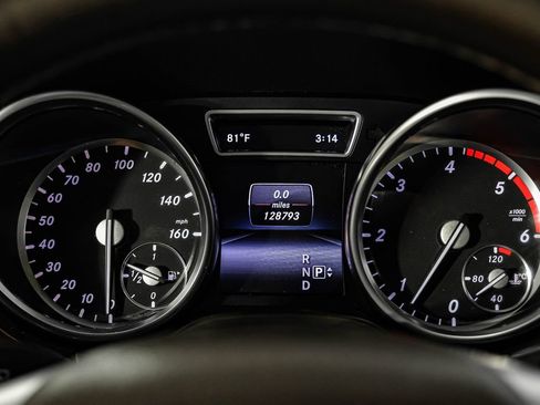 Used 2015 Mercedes-Benz GL 320 BlueTEC 4MATIC image 18