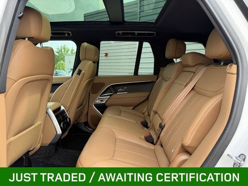 Used 2025 Land Rover Range Rover SE AWD/4WD image 20