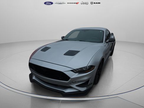 Used 2018 Ford Mustang GT image 14