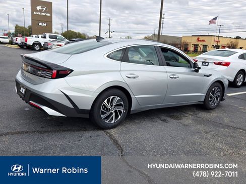 New 2026 Hyundai Sonata Blue image 12