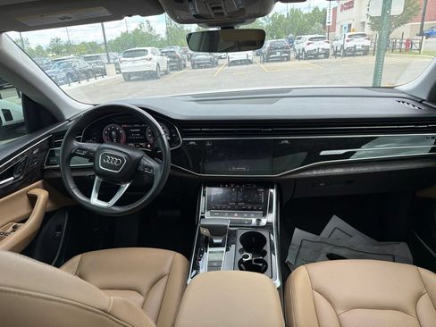 Used 2019 Audi Q8 Premium Plus w/ Premium Plus AWD/4WD image 8