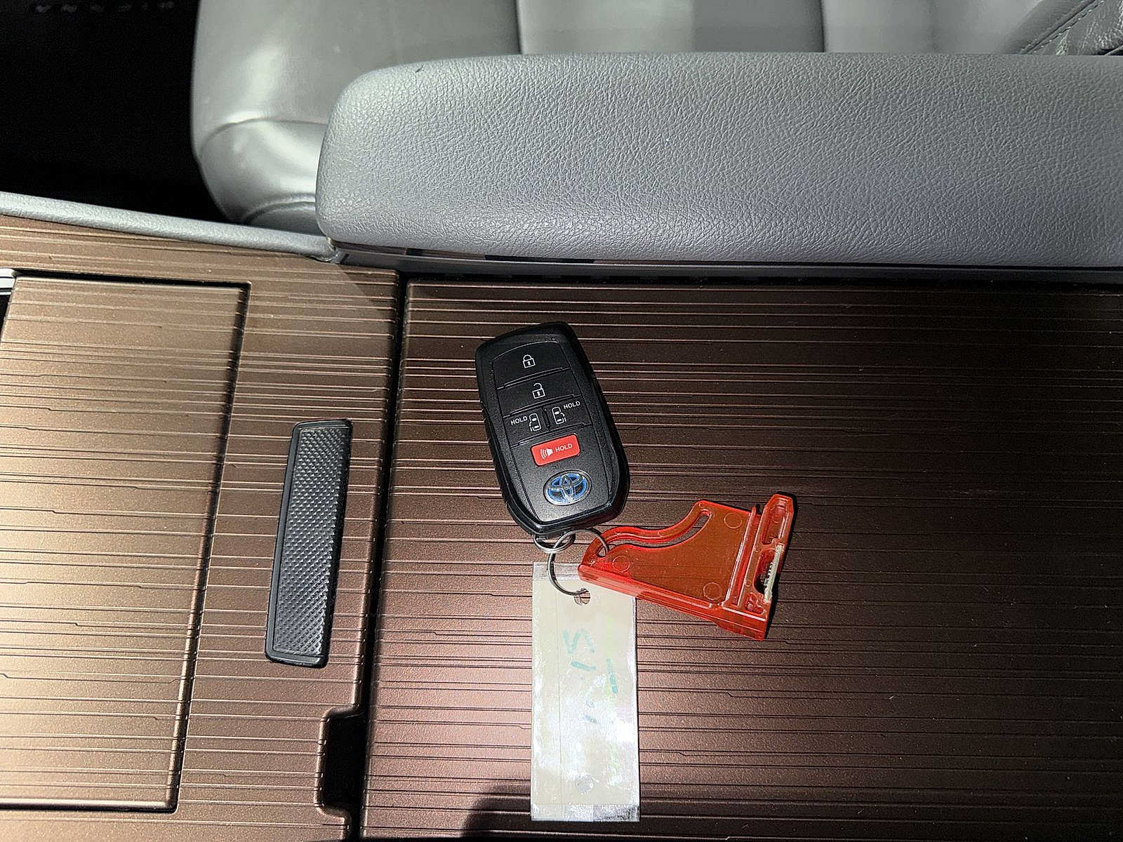 Certified 2022 Toyota Sienna LE FWD image 32