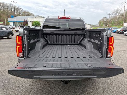 Used 2024 Chevrolet Colorado Z71 w/ Z71 Convenience Package 2 AWD/4WD image 28