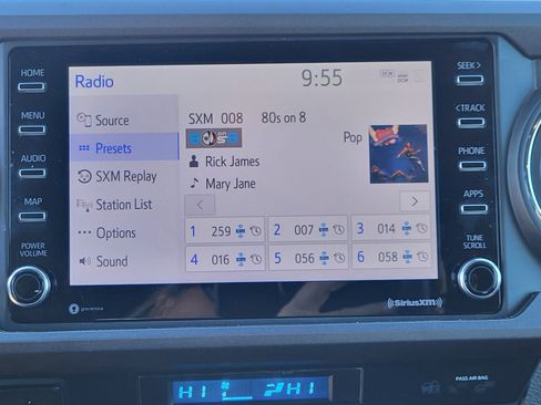 Used 2021 Toyota Tacoma TRD Sport w/ Technology Package image 29