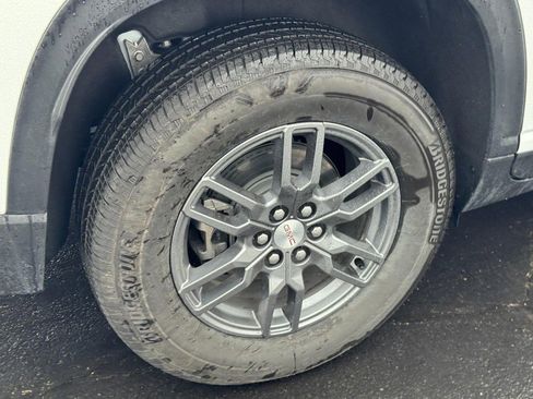 New 2026 GMC Acadia Elevation image 5