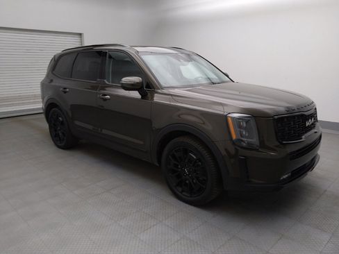 Used 2022 Kia Telluride SX w/ SX Prestige Package image 11