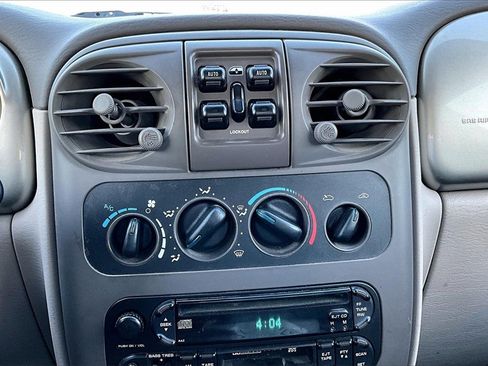 Used 2002 Chrysler PT Cruiser Limited image 32