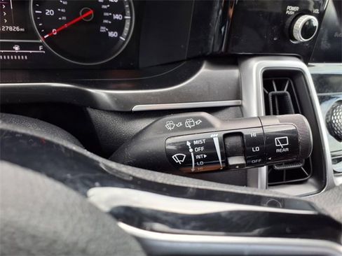 Used 2021 Kia Sorento LX image 29