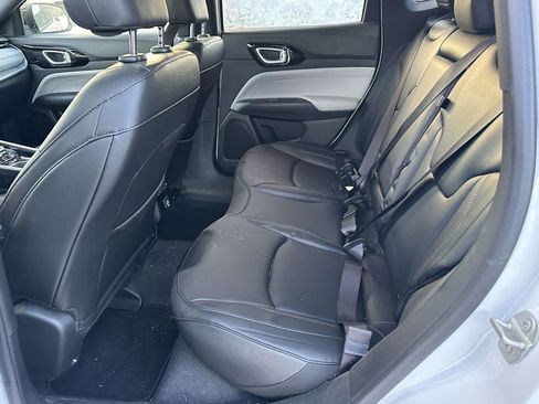 Used 2024 Jeep Compass Limited image 12