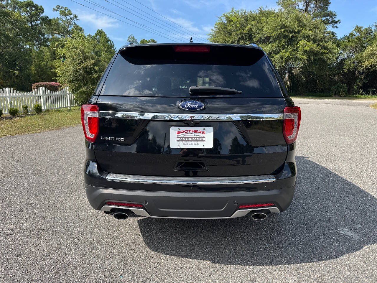 Used 2018 Ford Explorer Limited w/ Equipment Group 301A FWD image 32