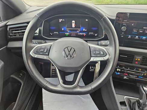 Used 2025 Volkswagen Jetta Sport FWD image 20