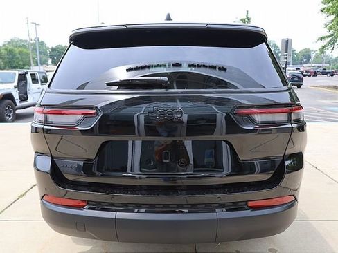 New 2025 Jeep Grand Cherokee L Altitude image 6