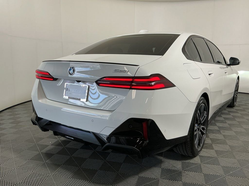 Certified 2025 BMW 530i w/ M Sport Package RWD image 5