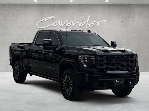 Used 2024 GMC Sierra 3500 Denali Ultimate AWD/4WD image 2