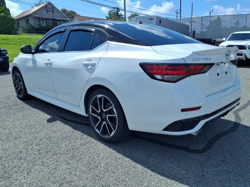 Used 2025 Nissan Sentra SR w/ Trunk Package FWD image 4