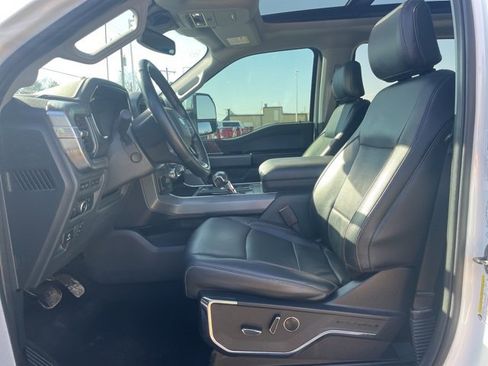 Used 2023 Ford F150 Lariat w/ Equipment Group 502A High image 8