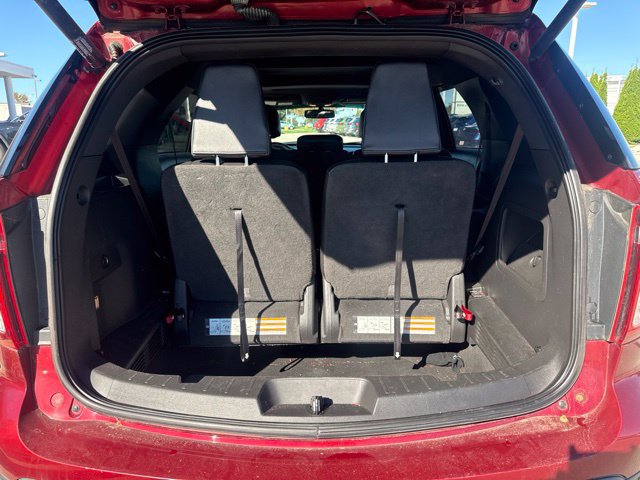 Used 2014 Ford Explorer XLT w/ Equipment Group 202A AWD/4WD image 8