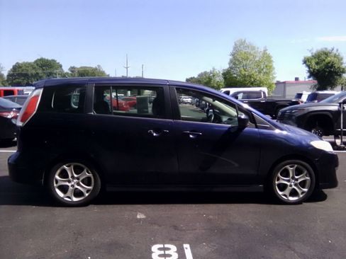 Used 2010 MAZDA MAZDA5 Sport w/ Popular Equipment Pkg FWD image 2